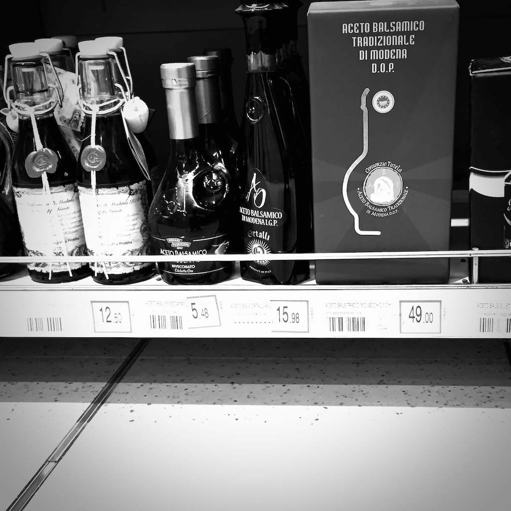 Delidia Balsamico ist vermutlich besser als jeder handelsübliche Balsamico wie hier auf dem Foto